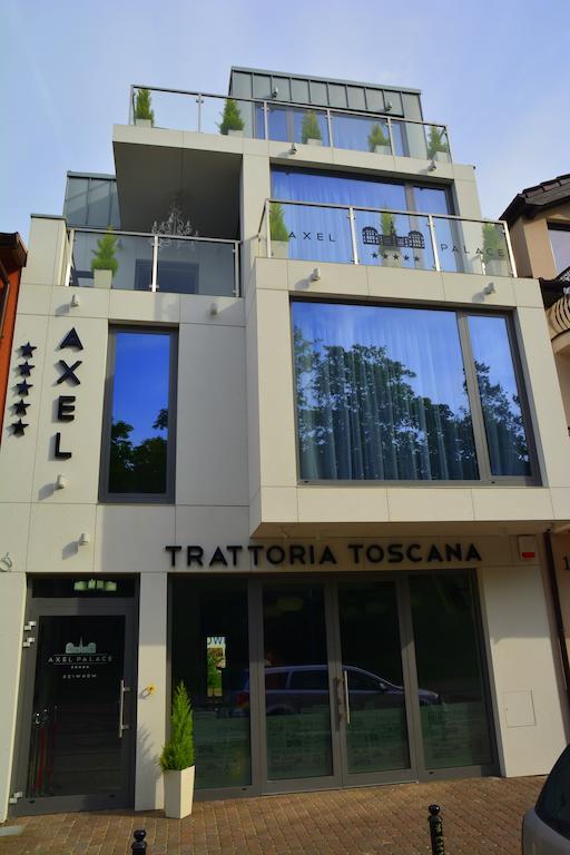 Alex Palace Dziwnów Buitenkant foto
